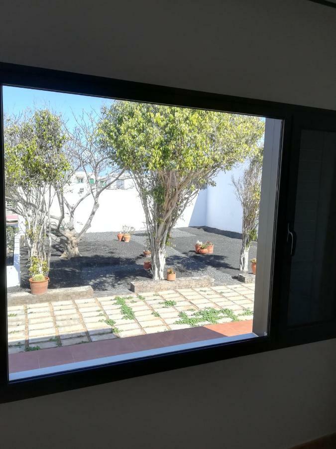 Vivienda Vacacional La Canada Tinajo Ngoại thất bức ảnh