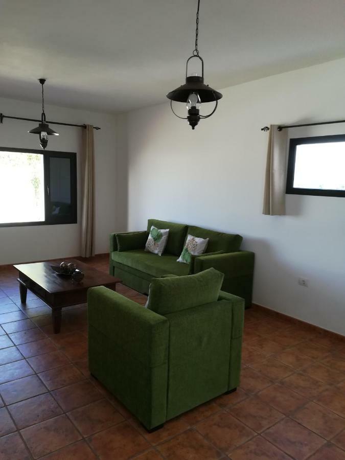 Vivienda Vacacional La Canada Tinajo Ngoại thất bức ảnh